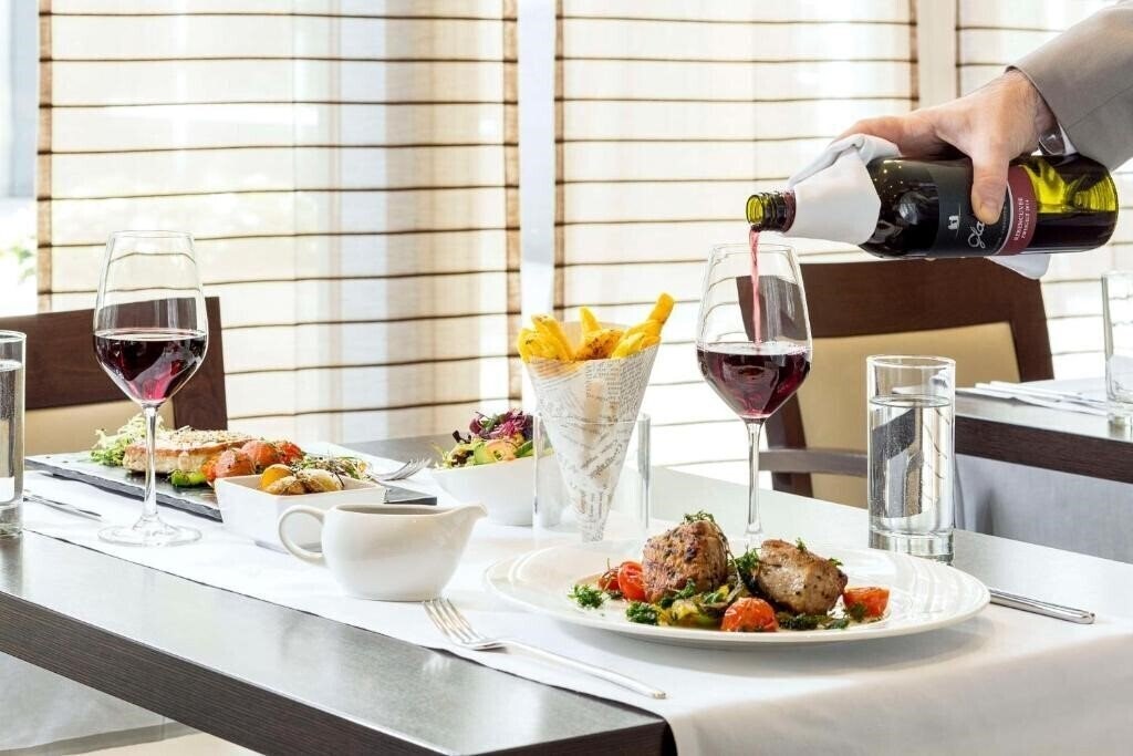 Панорама Nh Danube City 4*