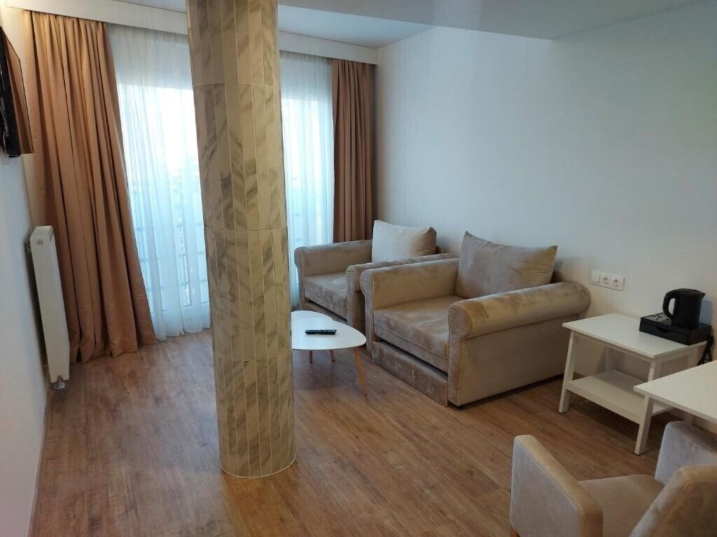 Територія Gartenhotel Altmannsdorf 3*