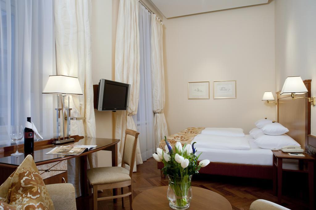 Панорама Best Western Premier Kaiserhof Wien 4*