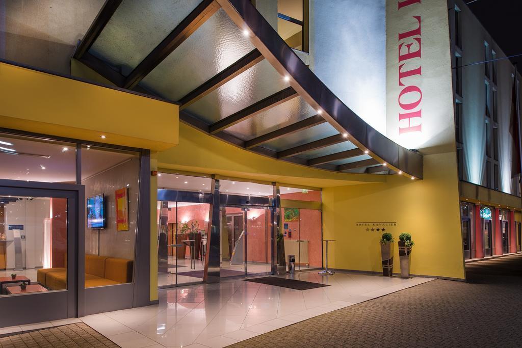 Готель Kavalier 4*