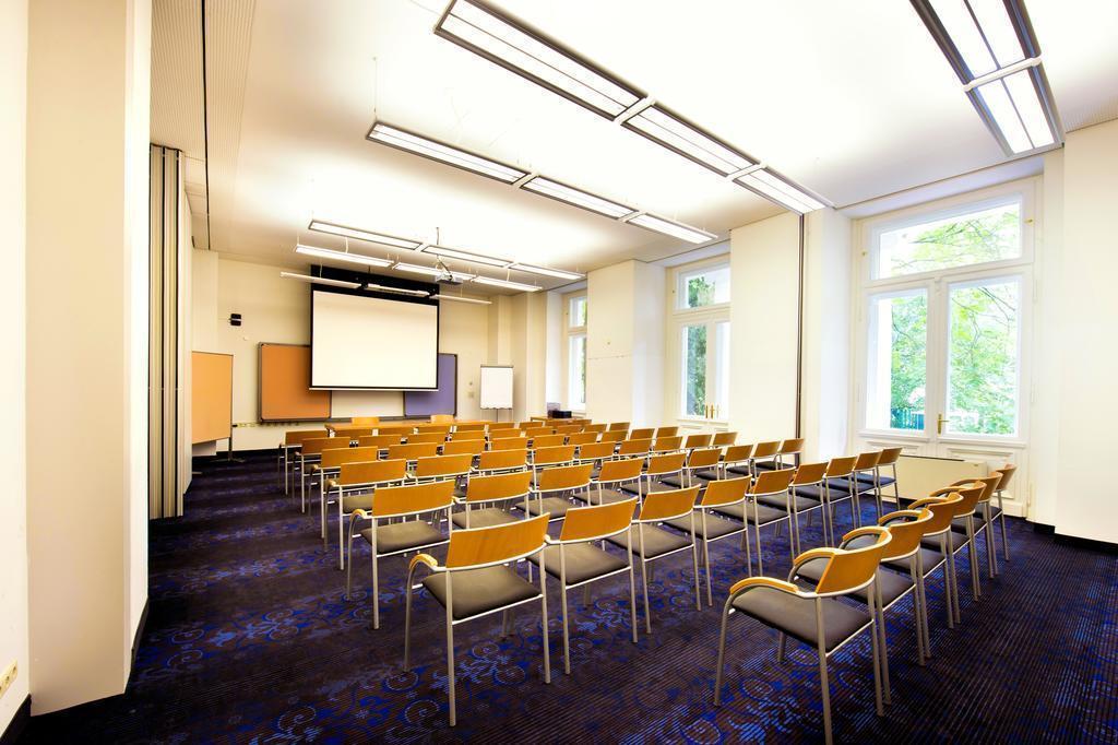 Територія Strudlhof Hotel & Palais 4*