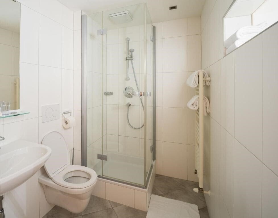 Апартаменти Post 3*