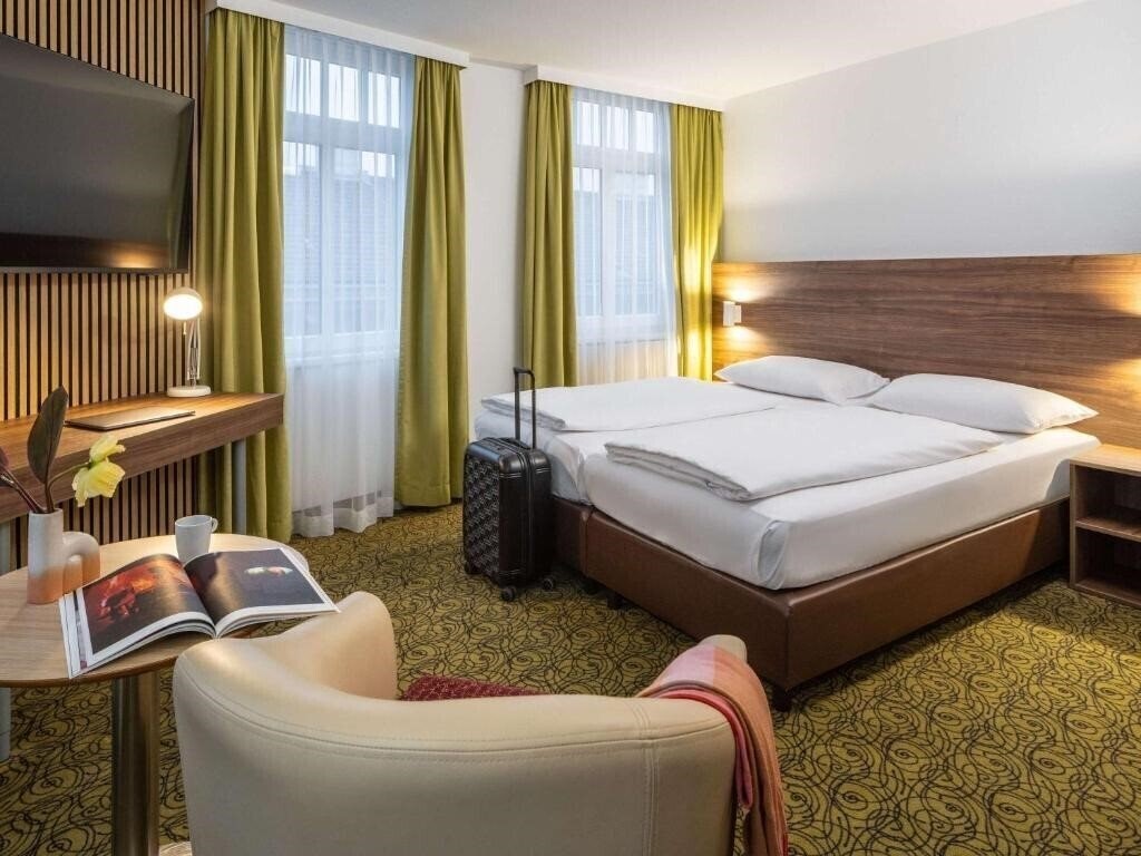 Вид Mercure Wien Westbahnhof 4*