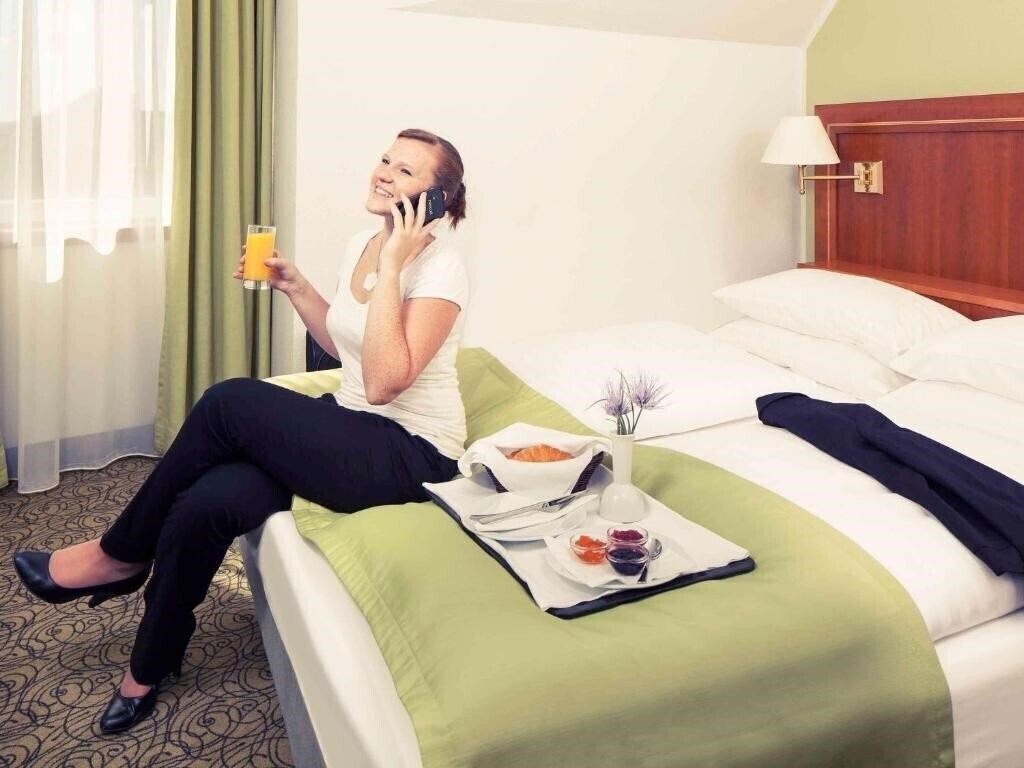 Панорама Mercure Wien Westbahnhof 4*