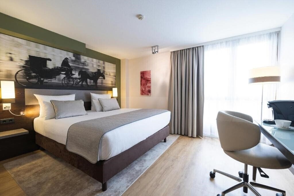 Отель Leonardo Hotel Vienna Westbahnhof 4*