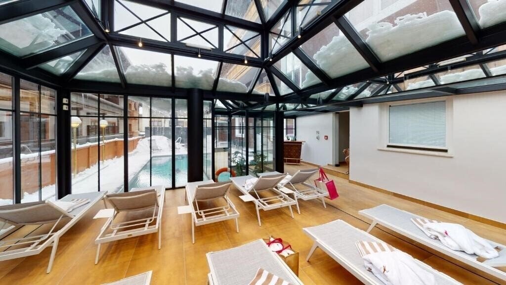 Панорама Panther 4*