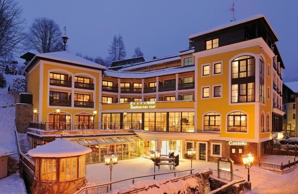 Готель Saalbacher Hof 4*