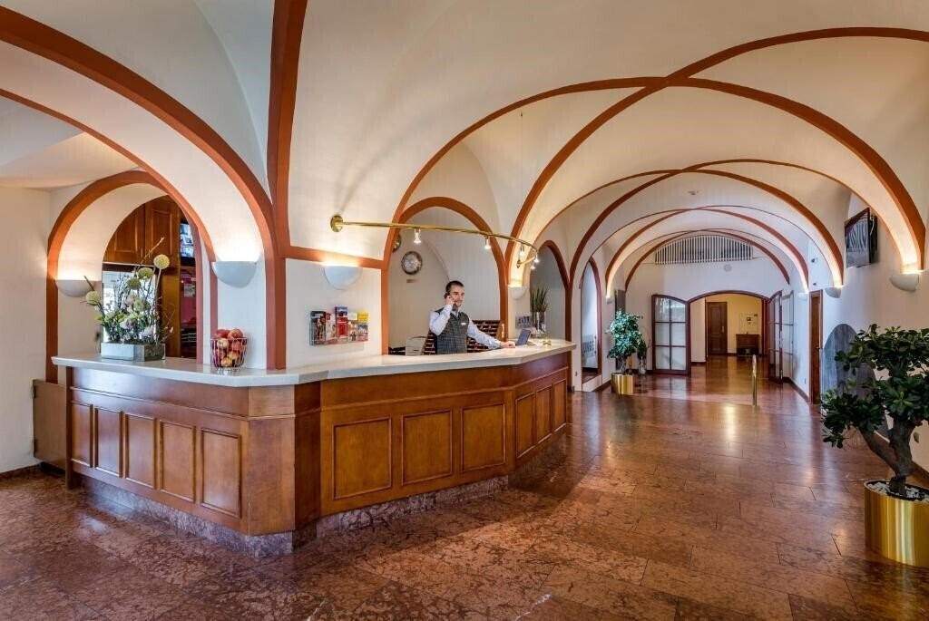 Апартаменти Hotel Am Mirabellplatz 4*