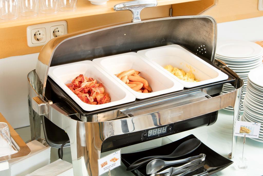 Панорама Allyouneed Salzburg 3*