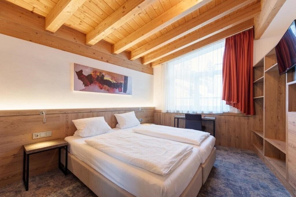 Готель Alpenland 3*