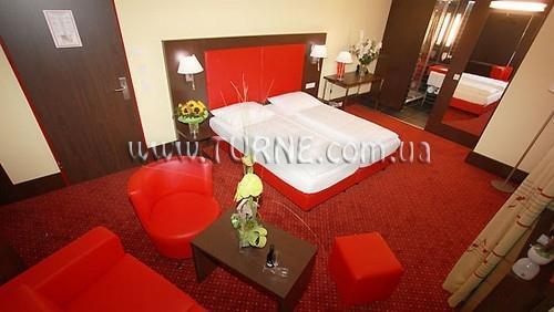 Готель Amedia 4*