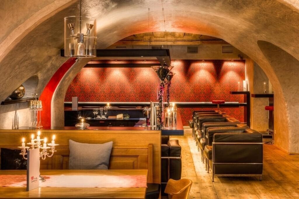 Апартаменти Alpenhotel… Fall In Love 4*