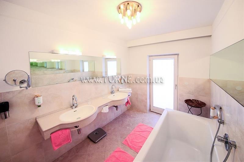 Апартаменти Hotel St. Peter Deluxe 4*