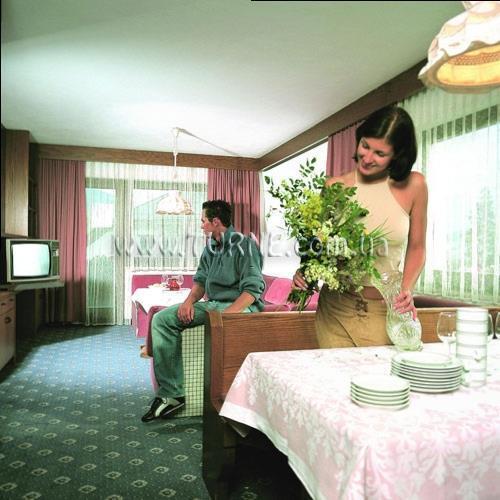 Готель Appartement Am Romerweg 3*