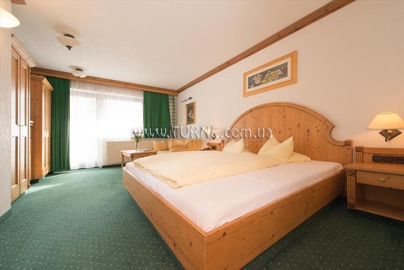 Апартаменти Alpina Hotel Soelden 3*