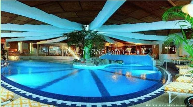 Територія Wellness-Hotel Alpenkonig Tirol 5*