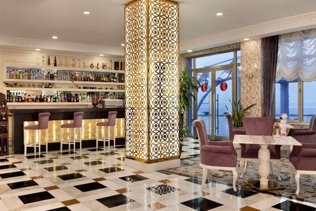Вид Ramada Baku 5*