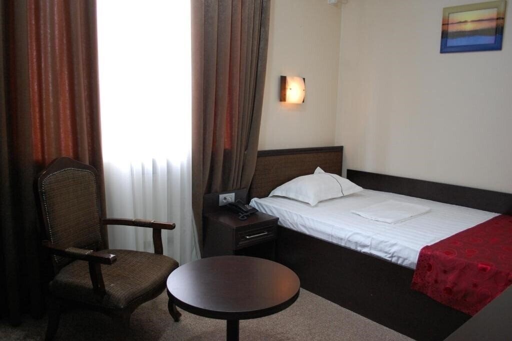 Территория Consul Hotel 4*