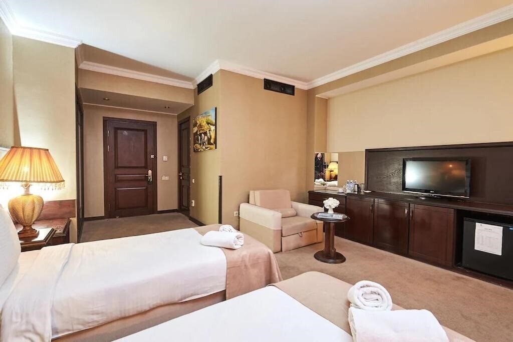 Апартаменти Smith Hotel 4*