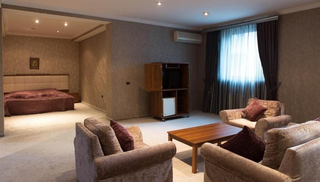 Апартаменти Abu Arena Hotel 4*