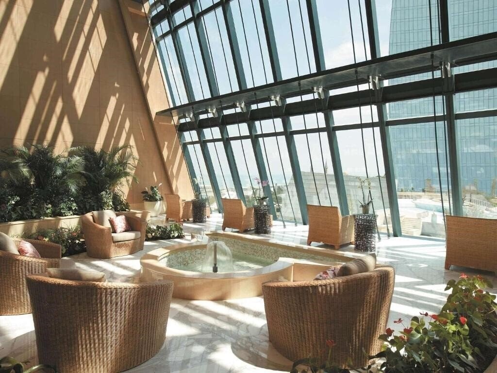 Фото Fairmont Baku At The Flame Towers 5*