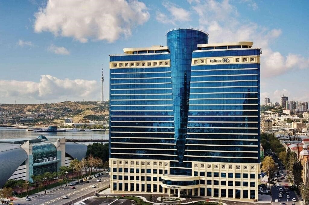 Отель Hilton Baku 5*