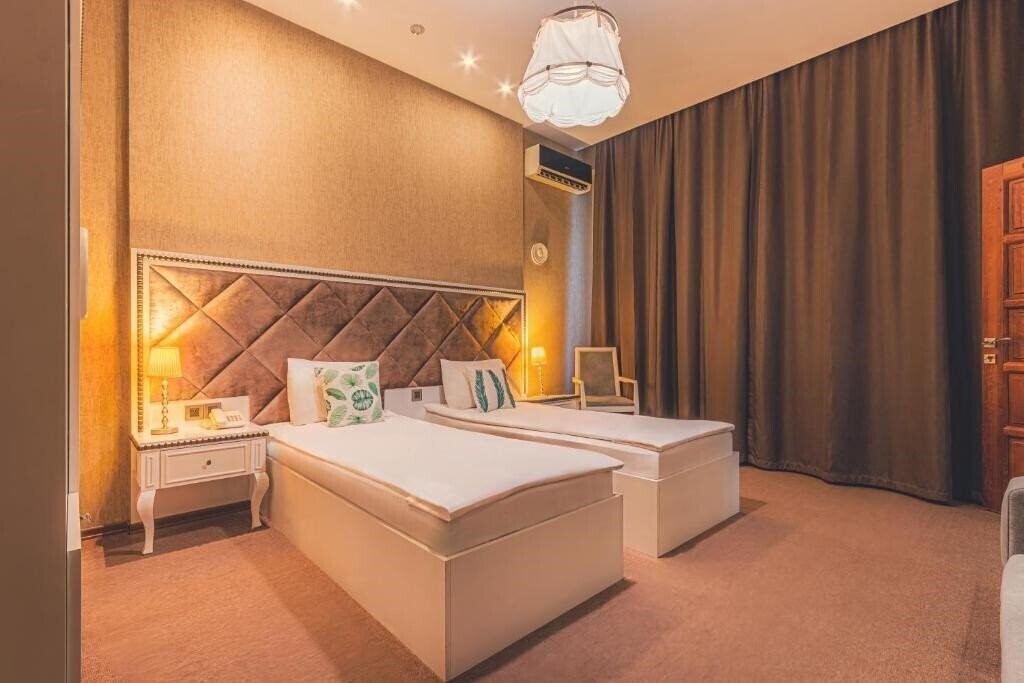 Вид Maestro Hotel Baku 4*