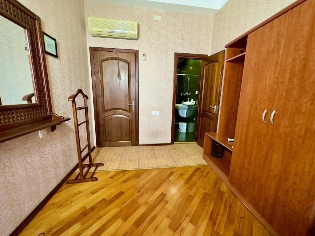 Панорама Nur Hotel 3*