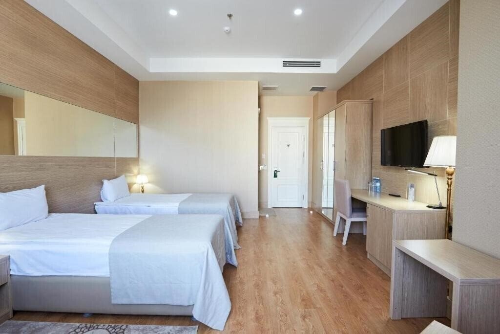 Панорама Nobel Hotel 4*