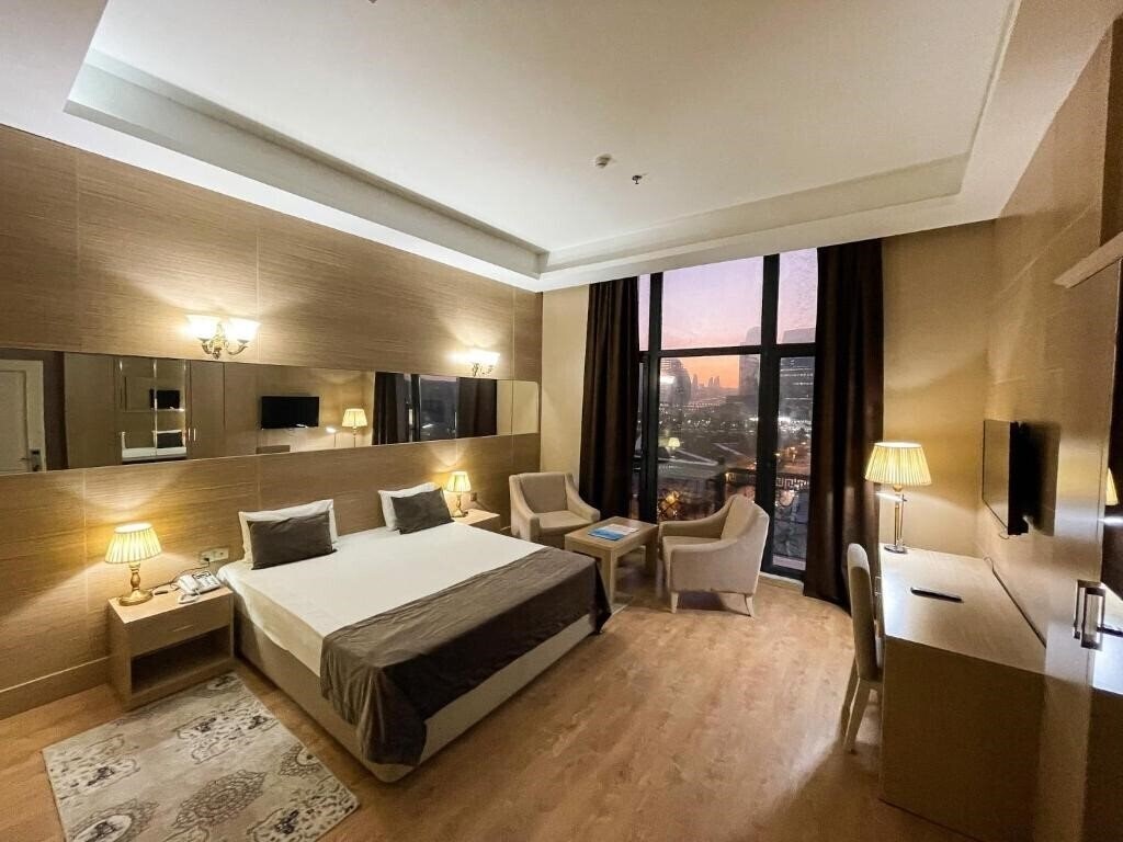 Территория Nobel Hotel 4*