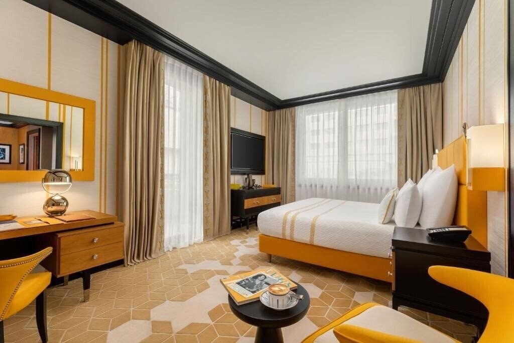 Панорама Dinamo 5*