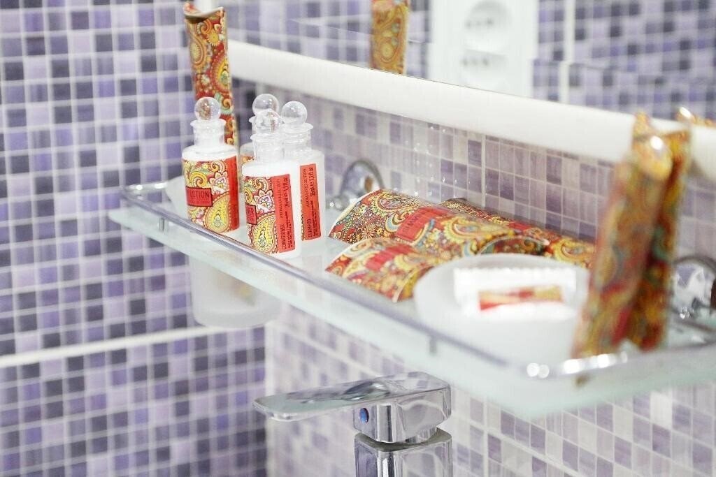 Картинка Two Seasons Boutique Hotel (ex. Two Seasons Hotel Baku) 3*