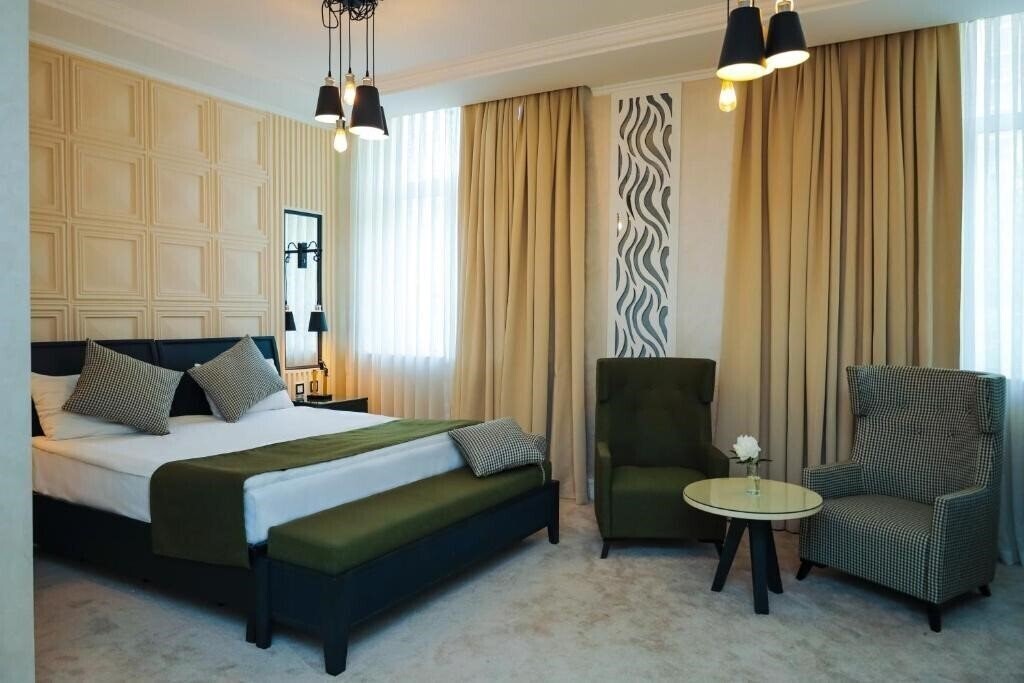 Территория Dondar Hotel Baku 4*