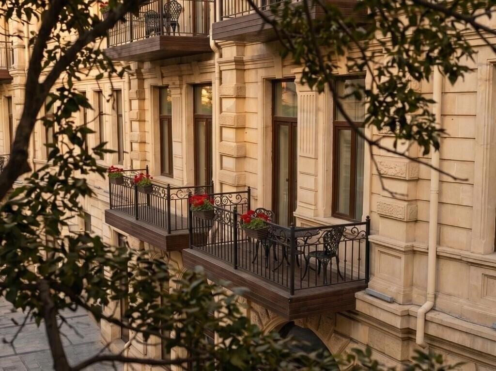 Территория Midway Hotel 5*