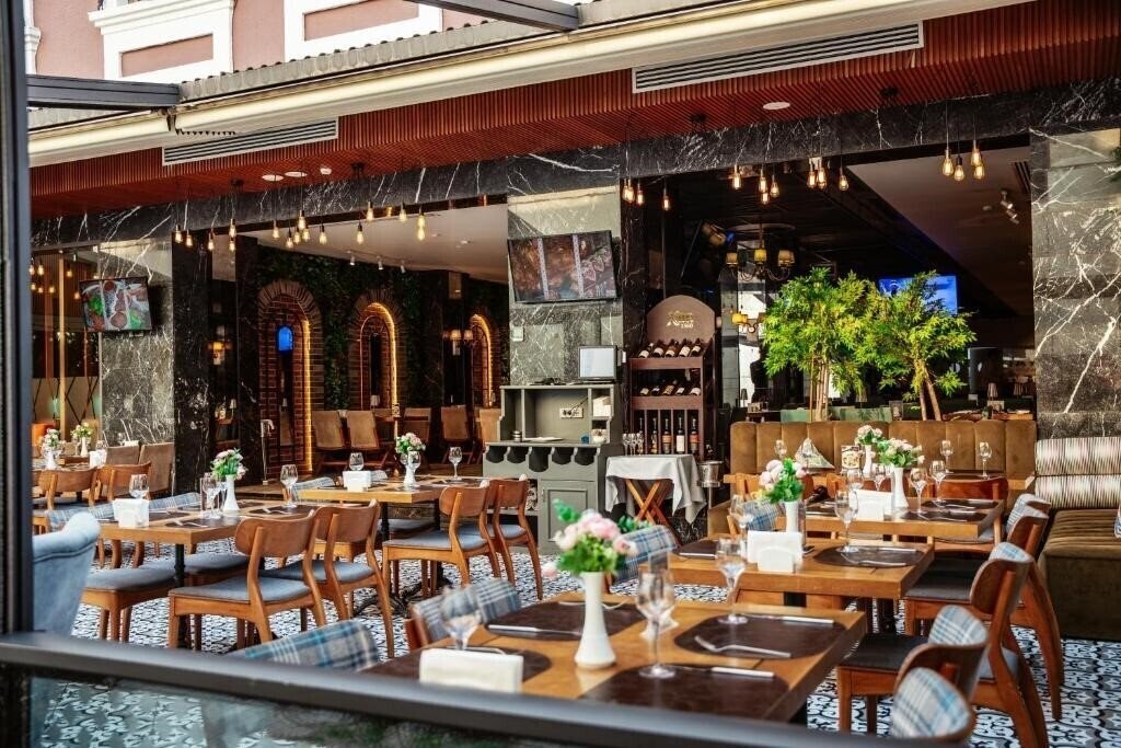 Изображение Theatrum Hotel 4*