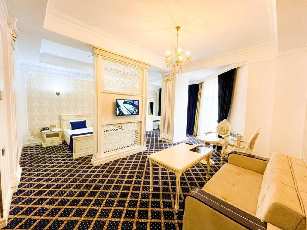 Територія Premier Palace Hotel 4*