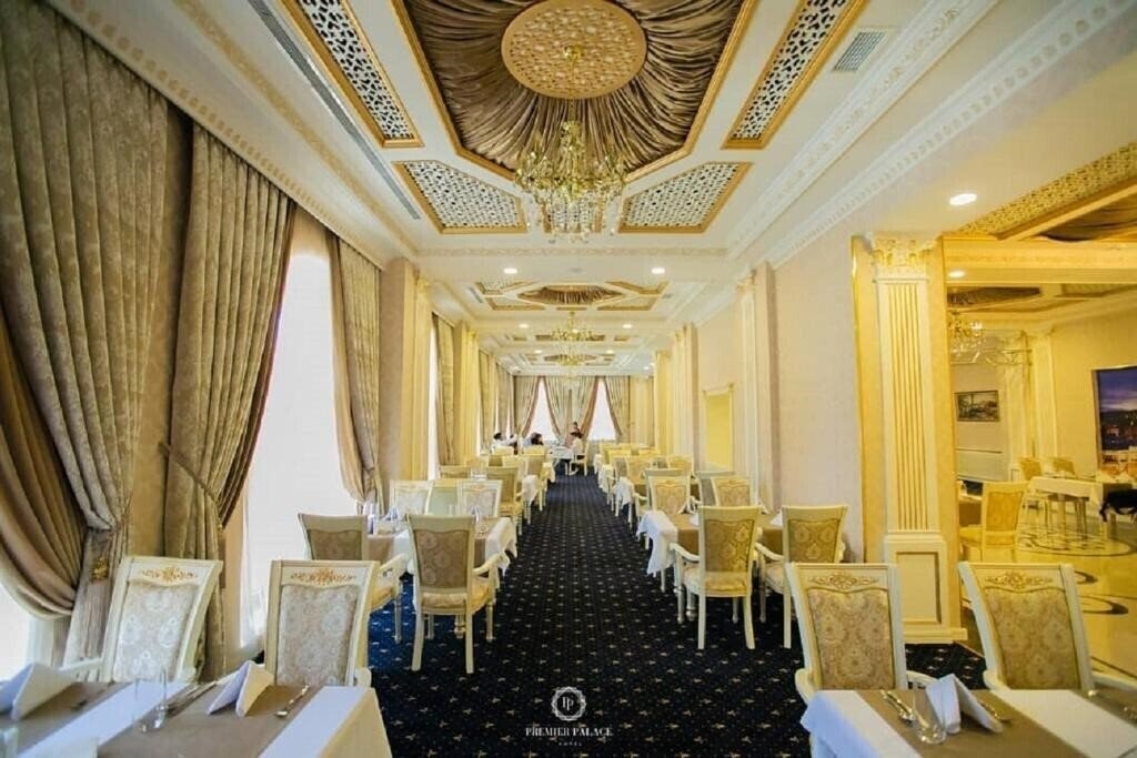 Апартаменти Premier Palace Hotel 4*