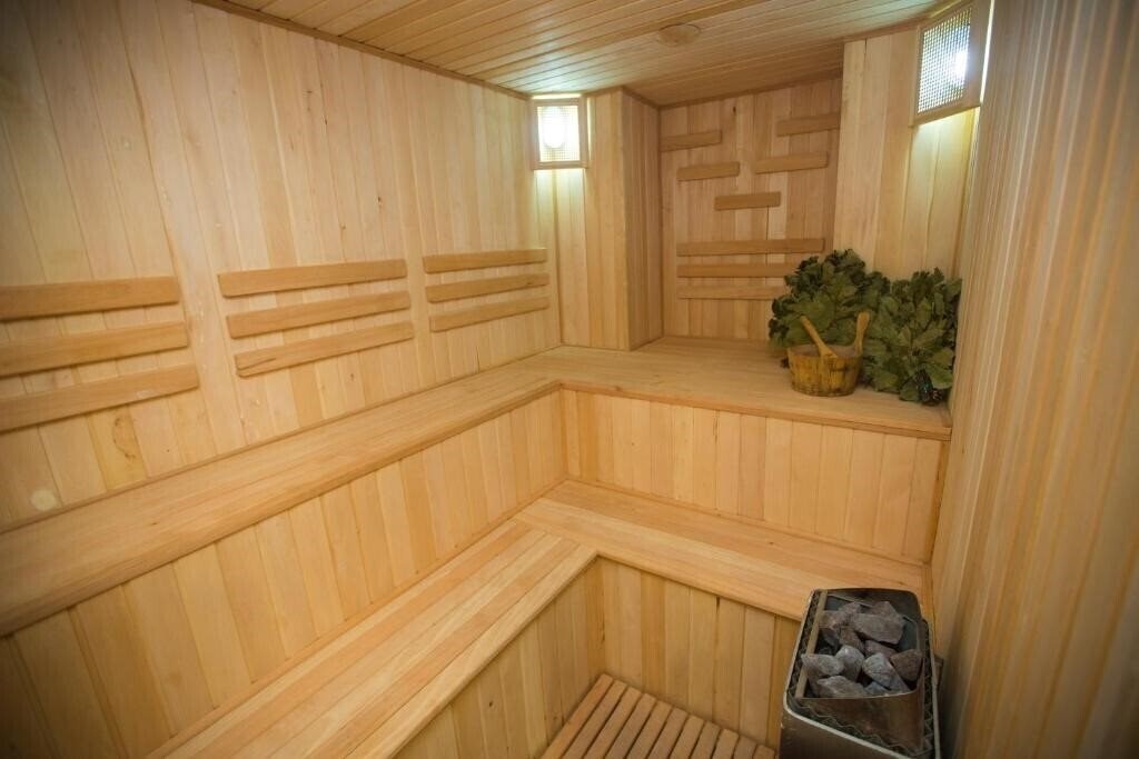 Панорама Parkway Inn Hotel & SPA 4*