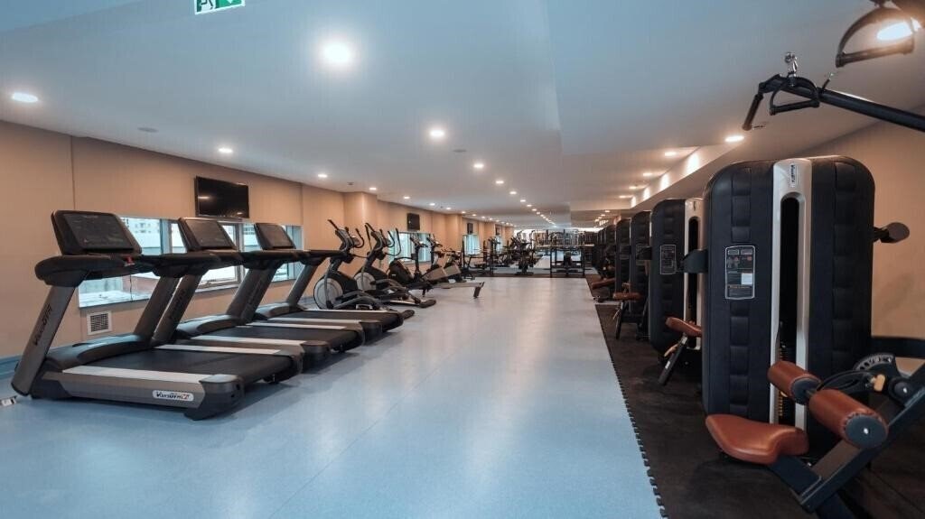 Апартаменты Midtown Hotel 4*