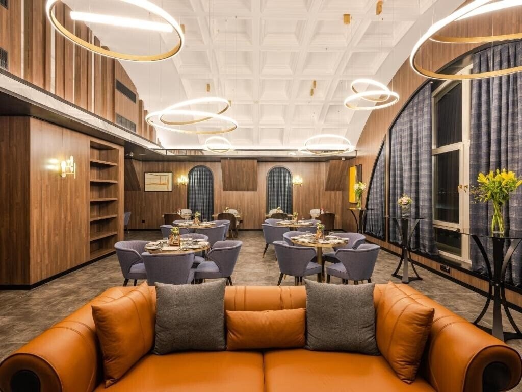 Территория Intercontinental Baku Hotel 5*