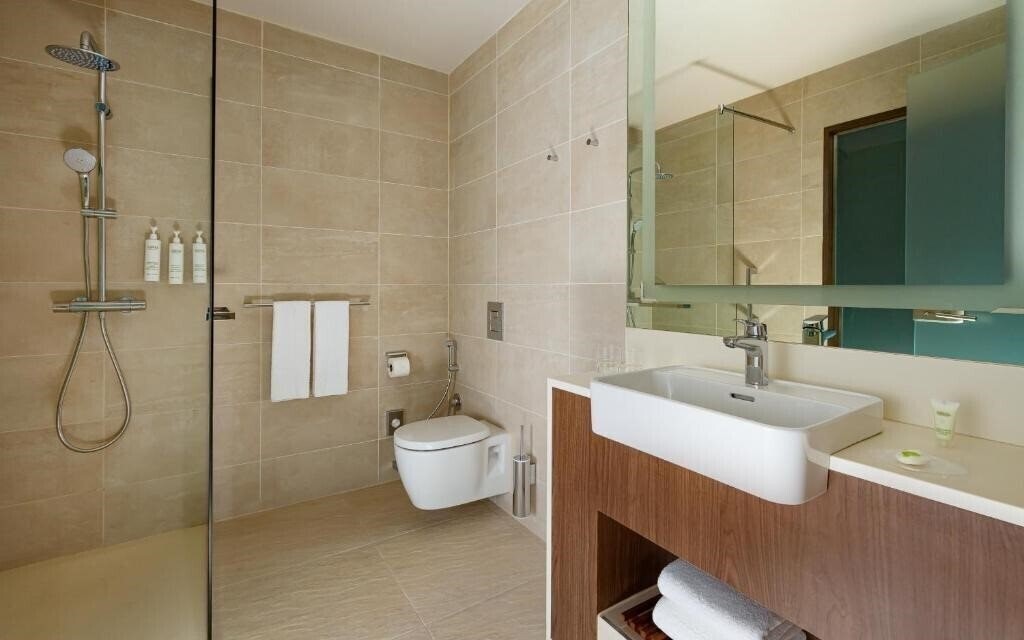 Картинка Courtyard By Marriott Baku 4*