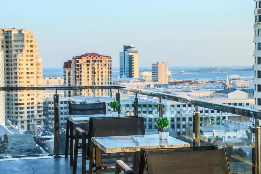 Апартаменты Iris Hotel Baku 4*