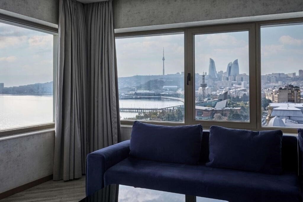 Панорама Radisson Hotel Baku 4*