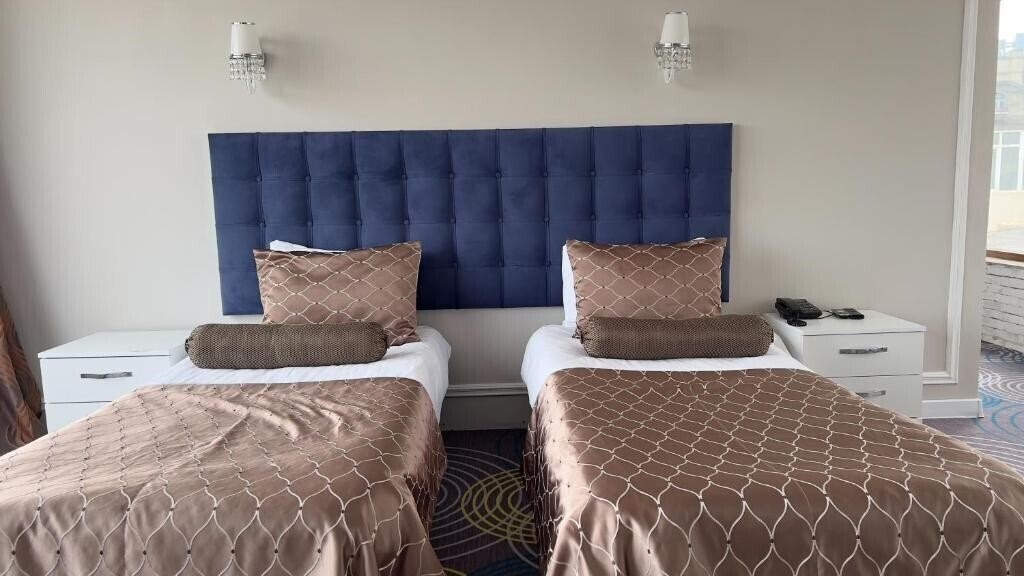 Панорама Qala Hotel Baku 3*