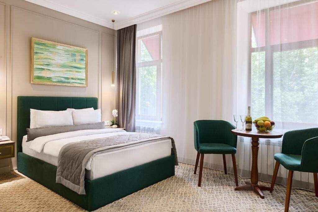Отель Maestro Address Hotel 4*