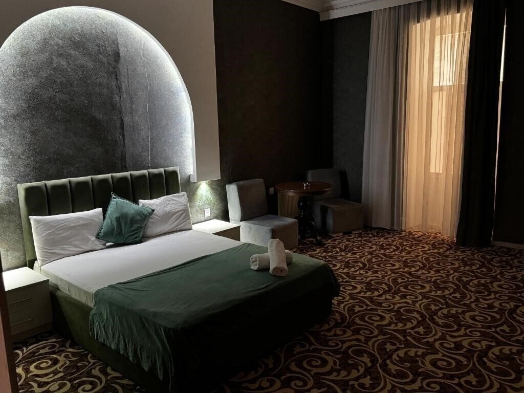 Территория Perron Hotel Baku 3*