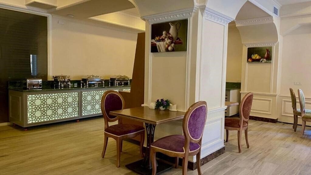 Територія Rusel Park Hotel 4*