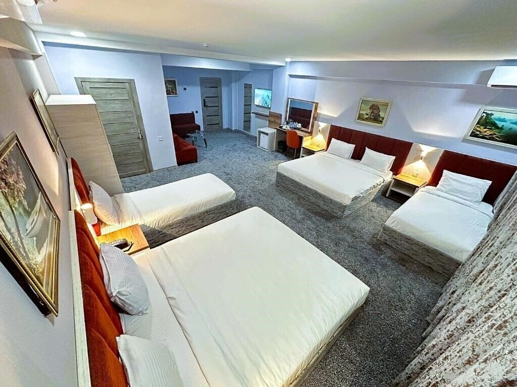 Готель Amazon Hotel Baku 3*