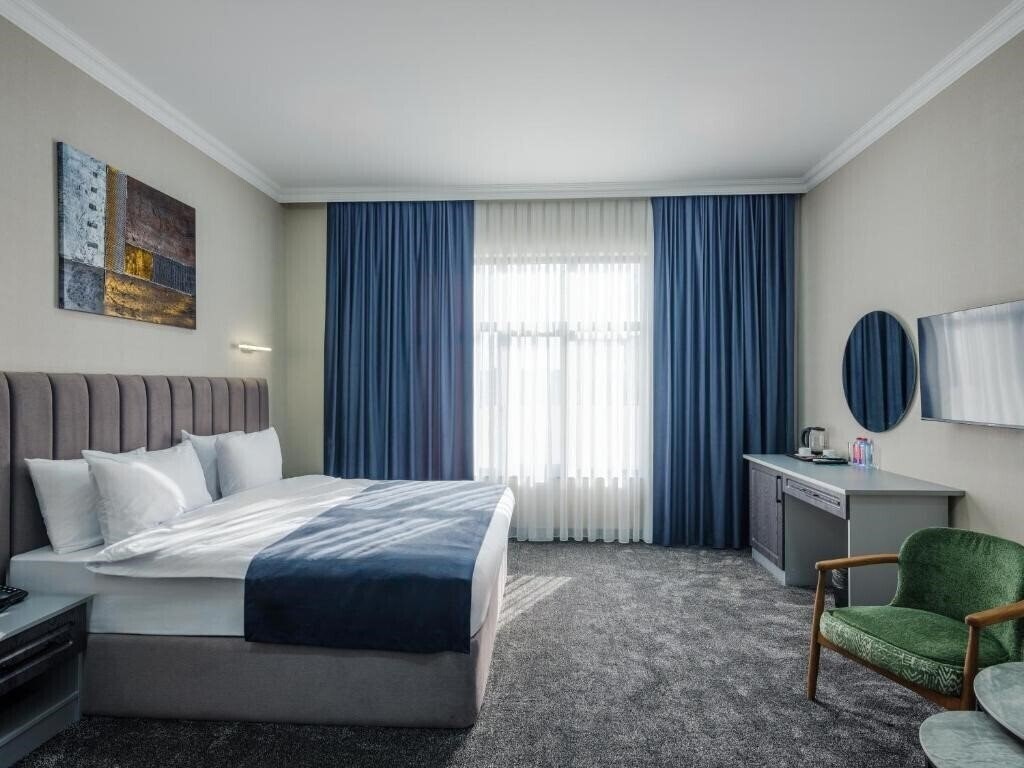 Панорама Novo Sky Hotel 4*