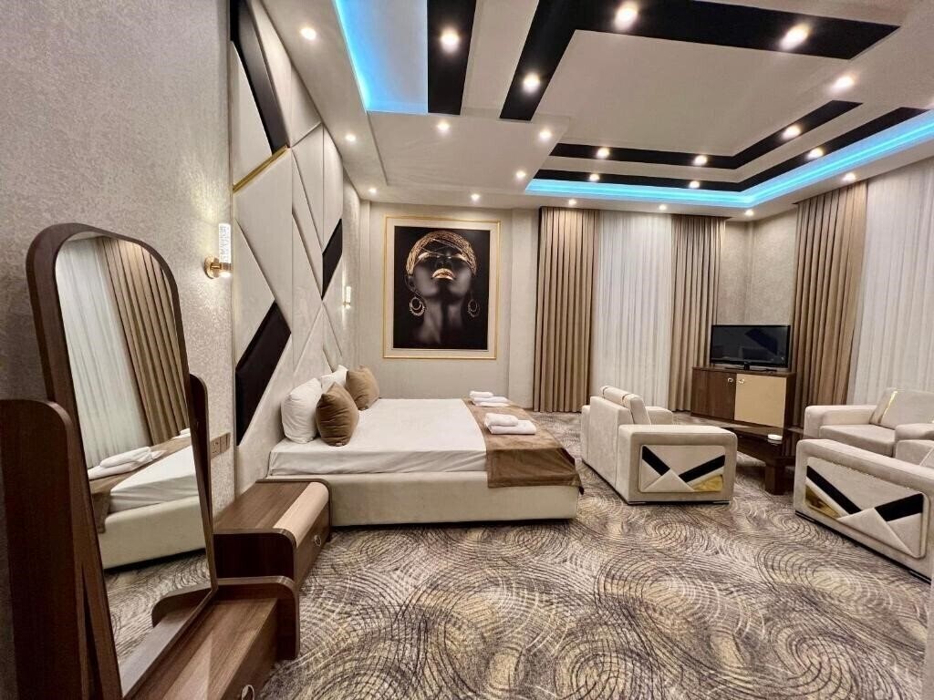 Территория Royal Mansion Hotel 4*